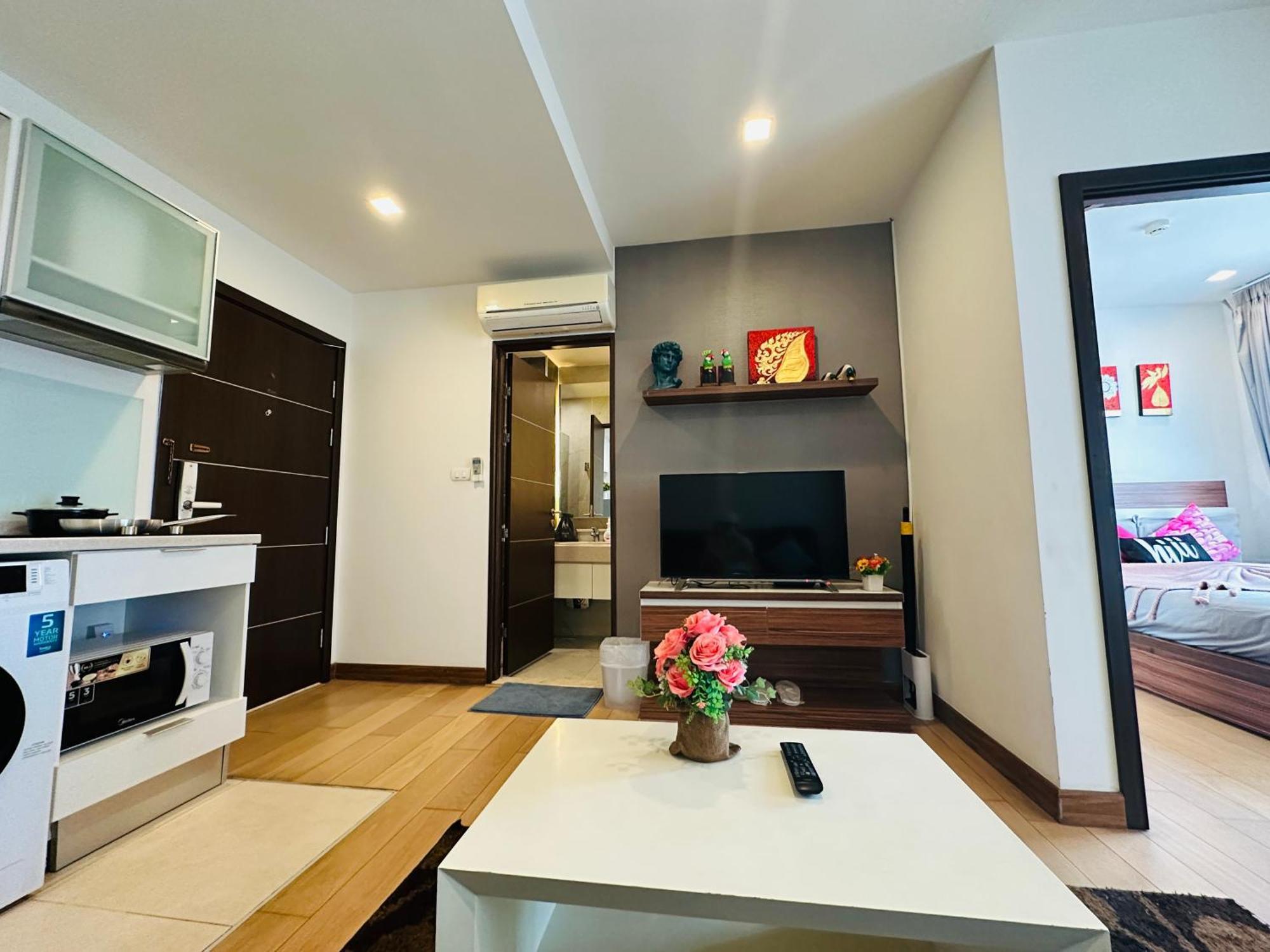 The Astra Condo Changkhlan In Чиангмай Экстерьер фото